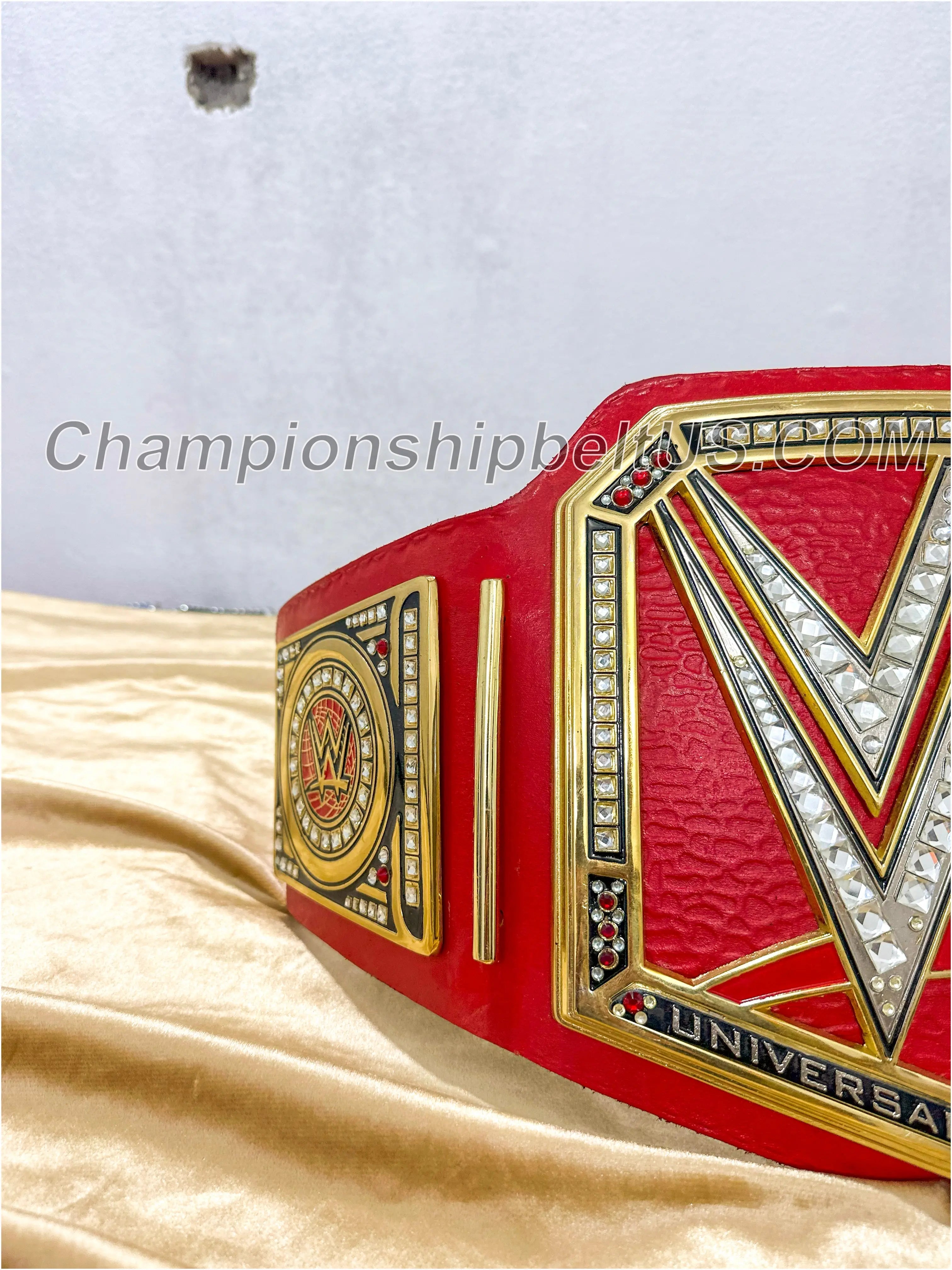 Elite Series Universal Championship Replica Title Belt